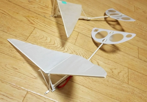 ゴム動力模型飛行機